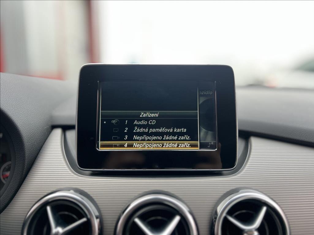 Mercedes-Benz Třídy B Kombi 1,5 l 80 kw