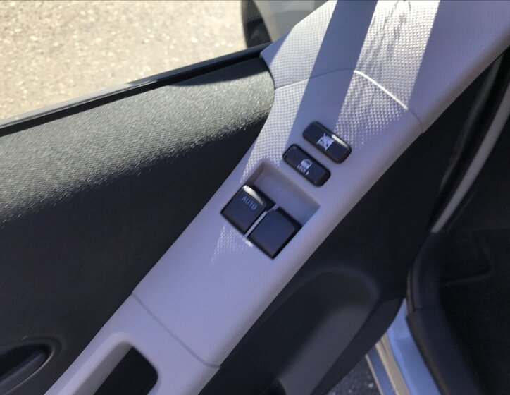 Toyota Yaris Hatchback 998,0 51 kw