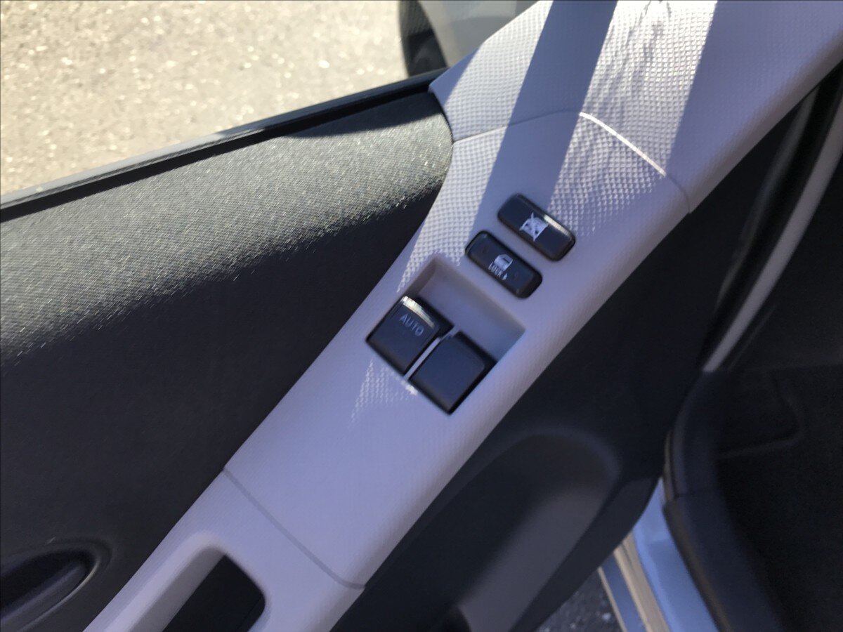 Toyota Yaris Hatchback 998,0 51 kw