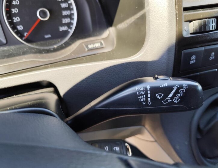 Volkswagen Transporter VAN-Minibus 2,0 l 103 kw