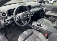 Mercedes-Benz CLA Sedan / Limuzína 1,3 l 118 kw