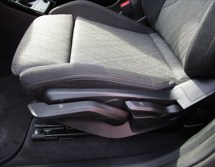 BMW X1 Kombi 1,5 l 110 kw