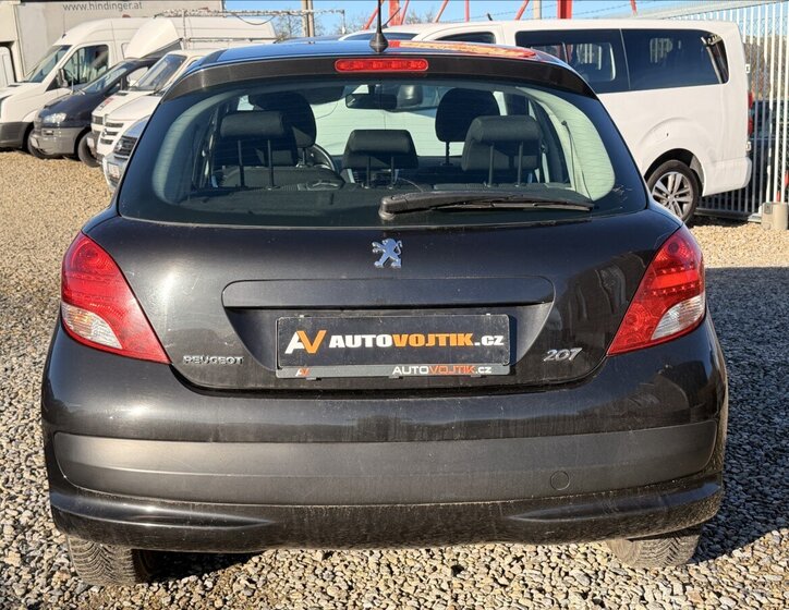 Peugeot 207 6