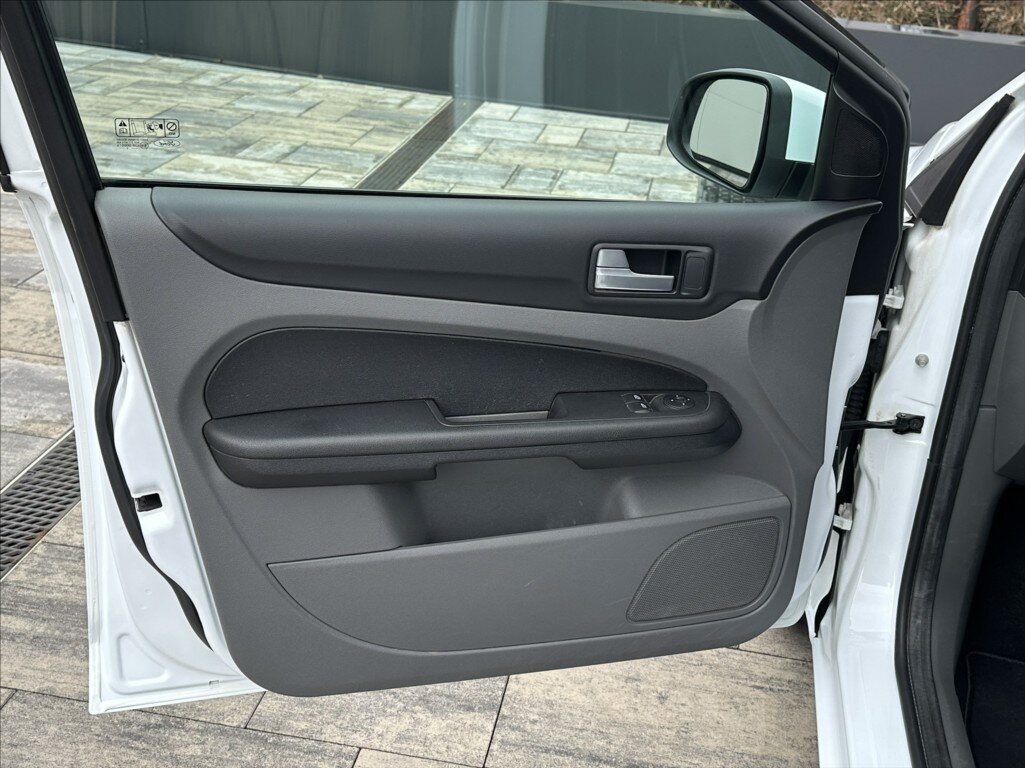 Ford Focus Hatchback 1,6 l 74 kw