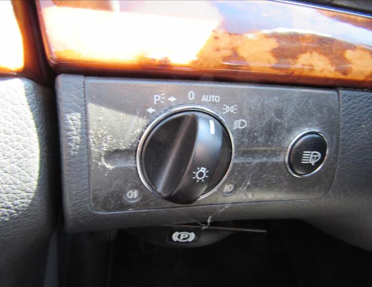 Mercedes-Benz Třídy E 22