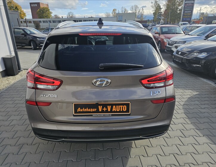Hyundai i30 8