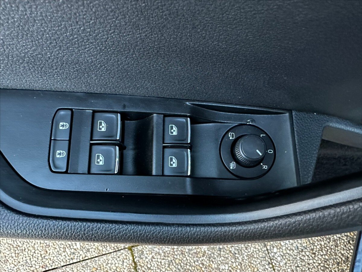 Škoda Superb Kombi 2,0 l 110 kw