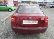 Škoda Octavia Sedan / Limuzína 1,6 l 75 kw