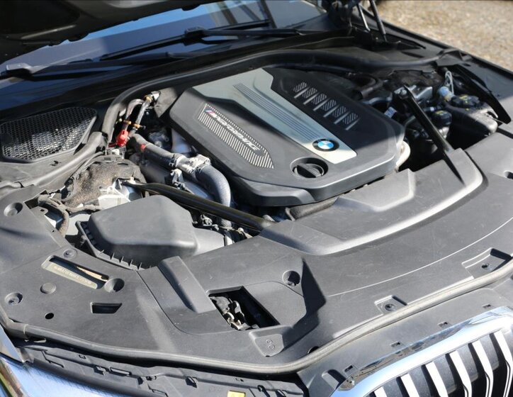 BMW Řada 7 Sedan / Limuzína 3,0 l 294 kw