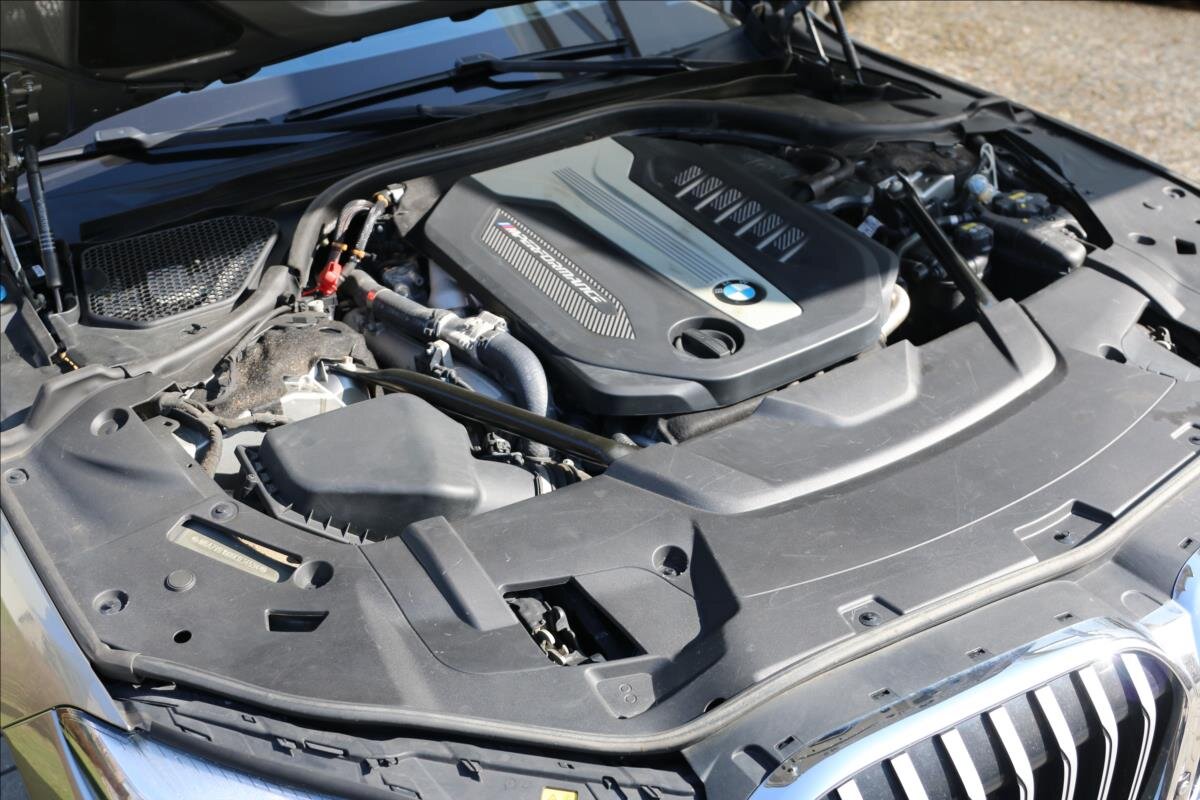 BMW Řada 7 Sedan / Limuzína 3,0 l 294 kw