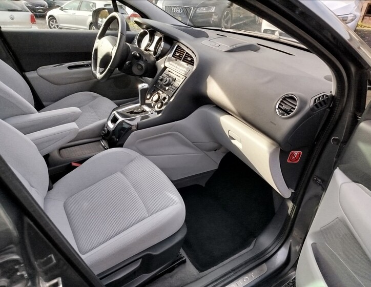 Peugeot 5008 38