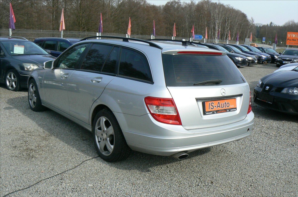 Mercedes-Benz Třídy C Kombi 2,1 l 125 kw