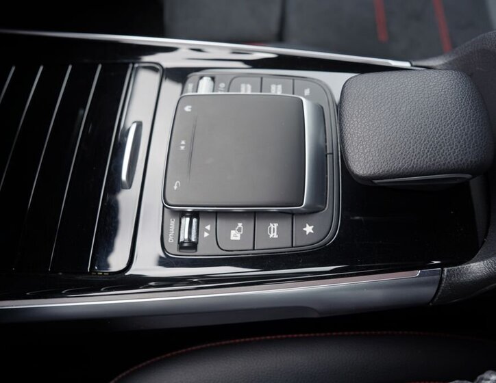 Mercedes-Benz GLB SUV / Terénní 2,0 l 110 kw