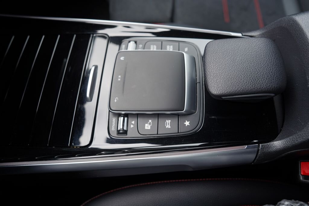 Mercedes-Benz GLB SUV / Terénní 2,0 l 110 kw