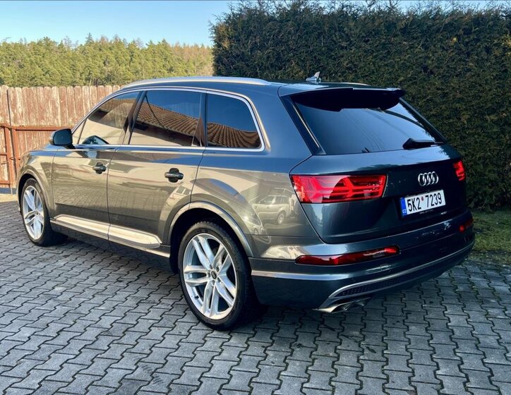 Audi SQ7 SUV / Terénní 4,0 l 320 kw