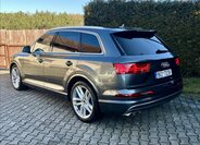 Audi SQ7 SUV / Terénní 4,0 l 320 kw