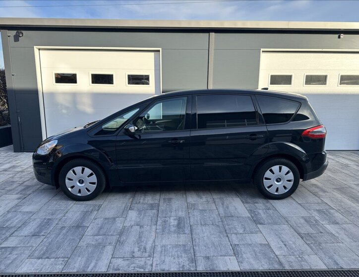 Ford S-MAX MPV 2,0 l 103 kw