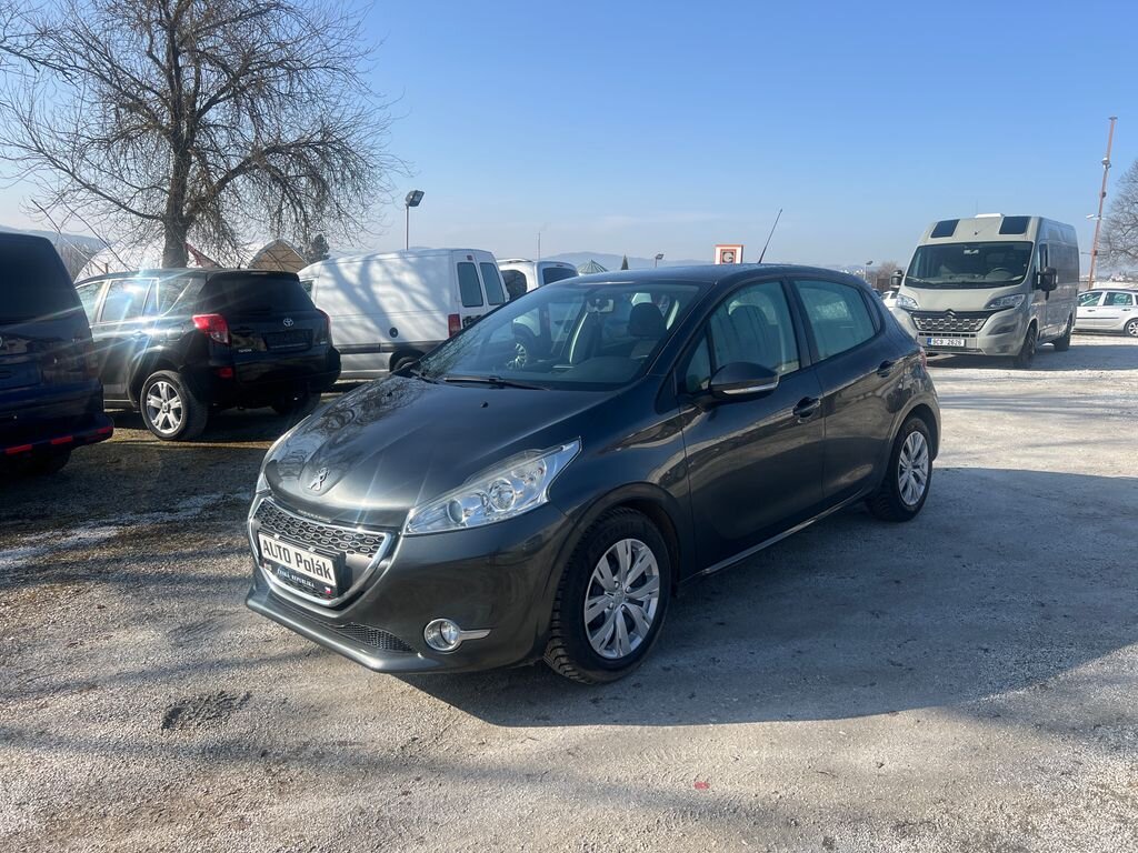 Peugeot 208 Hatchback 1,2 l 60 kw