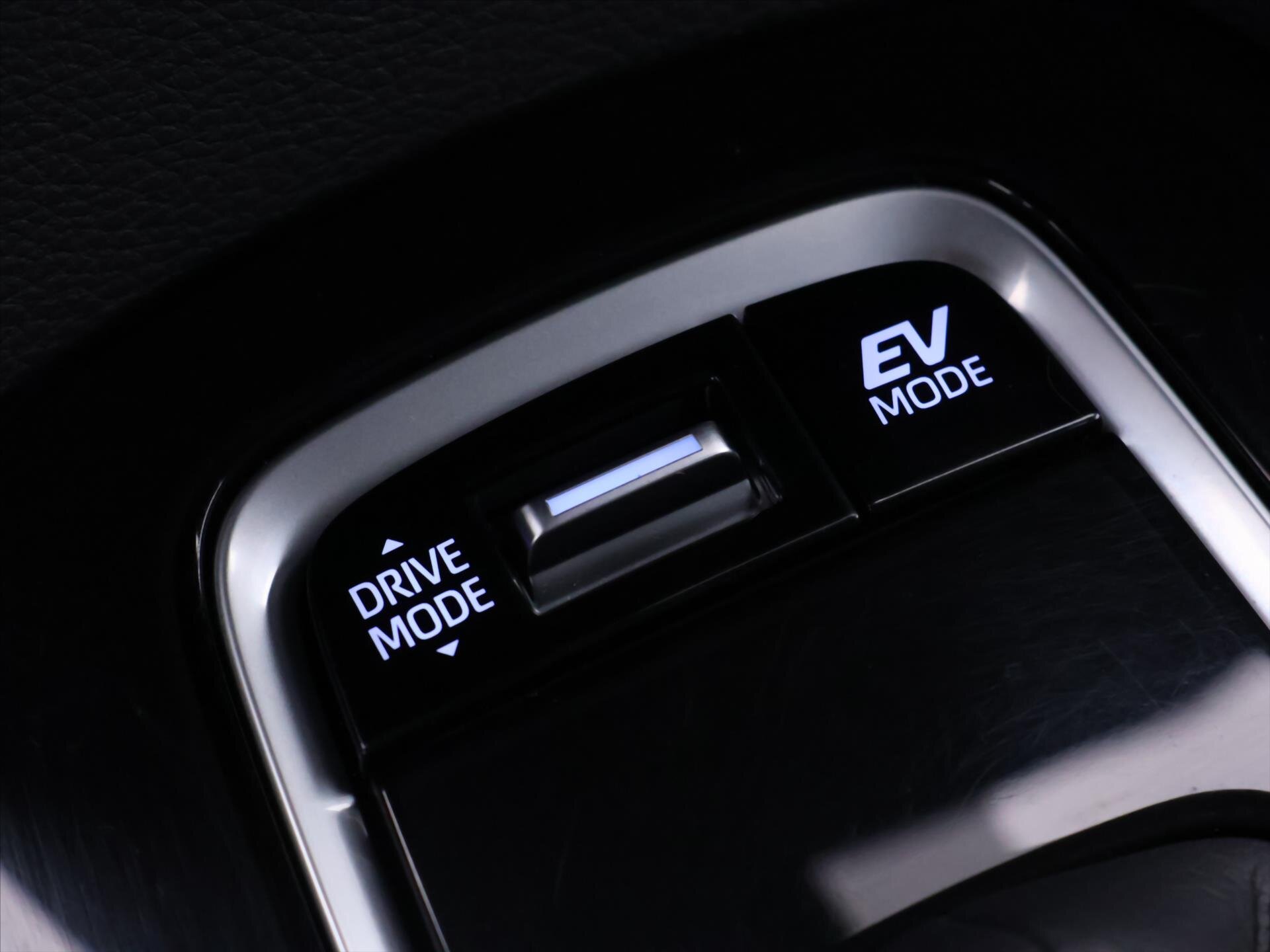 Toyota Corolla Kombi 2,0 l 132 kw