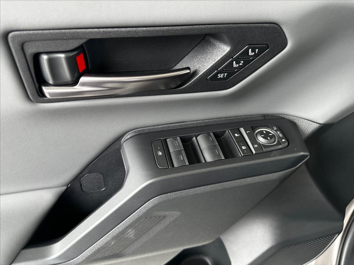 Toyota RAV4 SUV / Terénní 0,0 105 kw