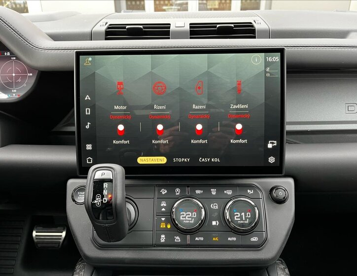 Land Rover Defender SUV / Terénní 4,4 l 467 kw