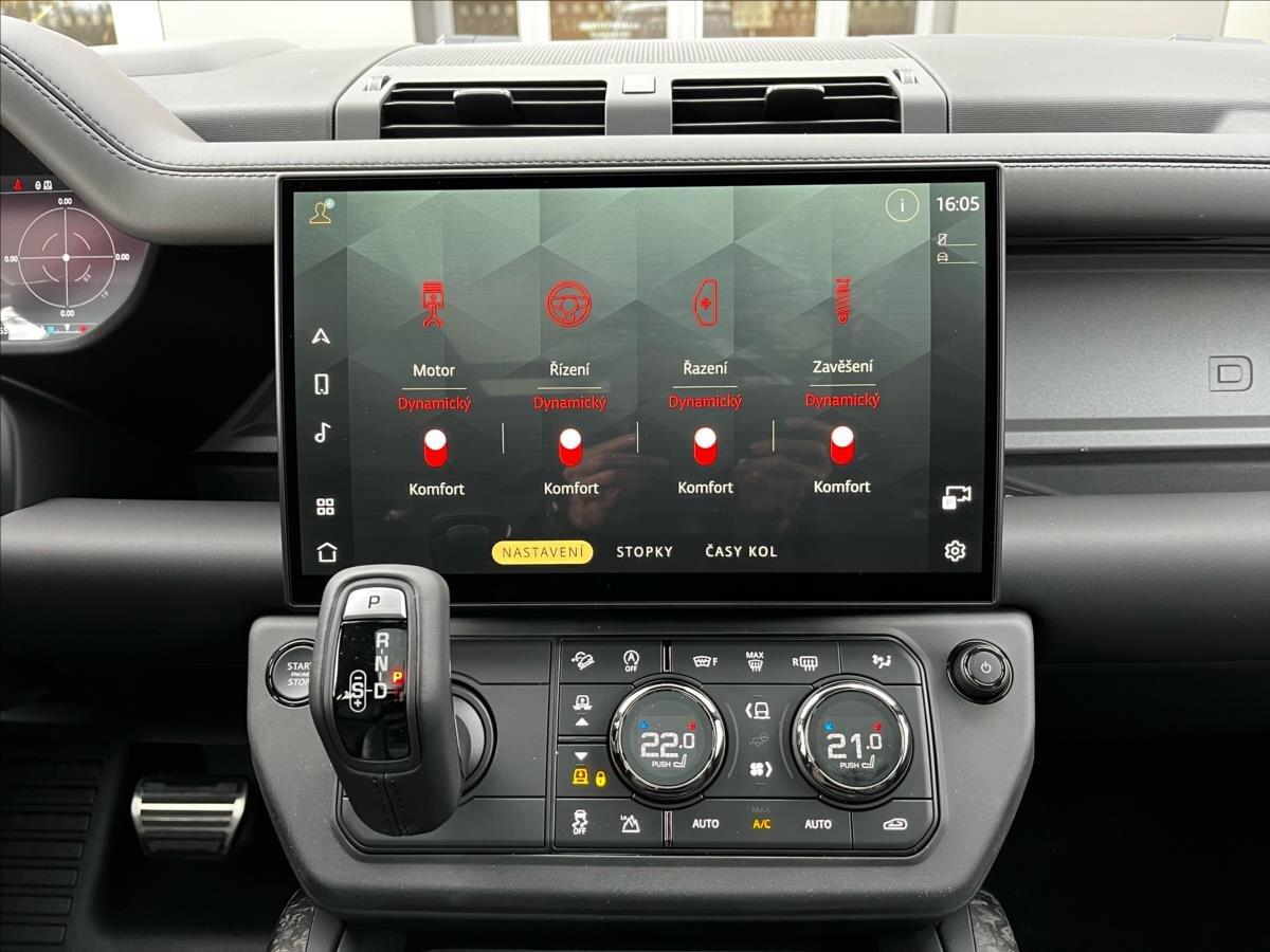 Land Rover Defender SUV / Terénní 4,4 l 467 kw