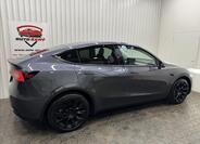Tesla Model Y 9