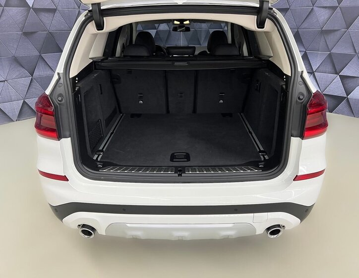 BMW X3 SUV / Terénní 3,0 l 195 kw