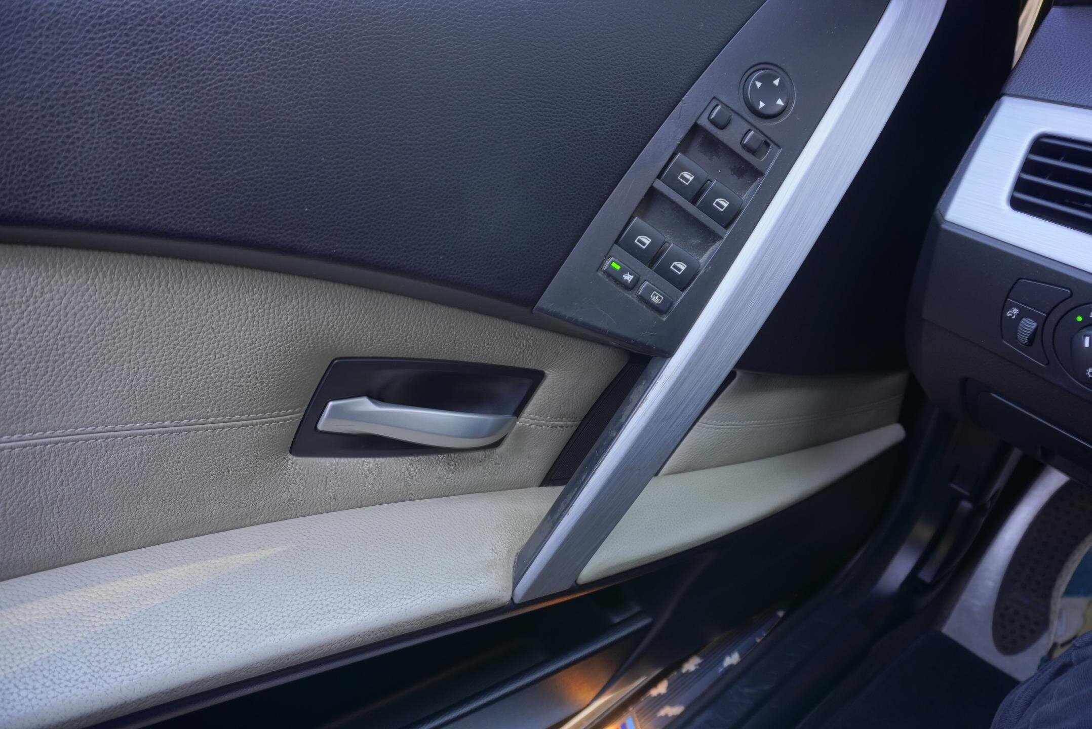 BMW M5 Sedan 5,0 l 373 kw