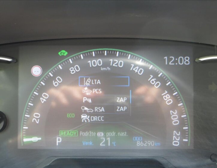 Toyota RAV4 SUV / Terénní 2,5 l 131 kw