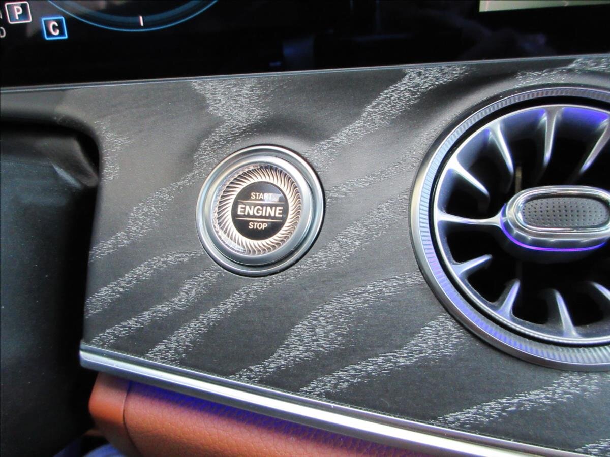 Mercedes-Benz CLS Sedan / Limuzína 3,0 l 270 kw