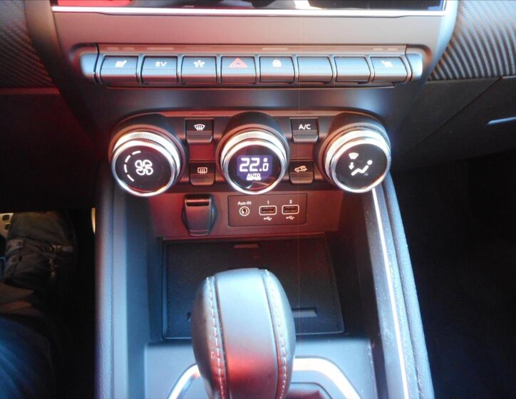 Renault Clio Hatchback 1,6 l 69 kw