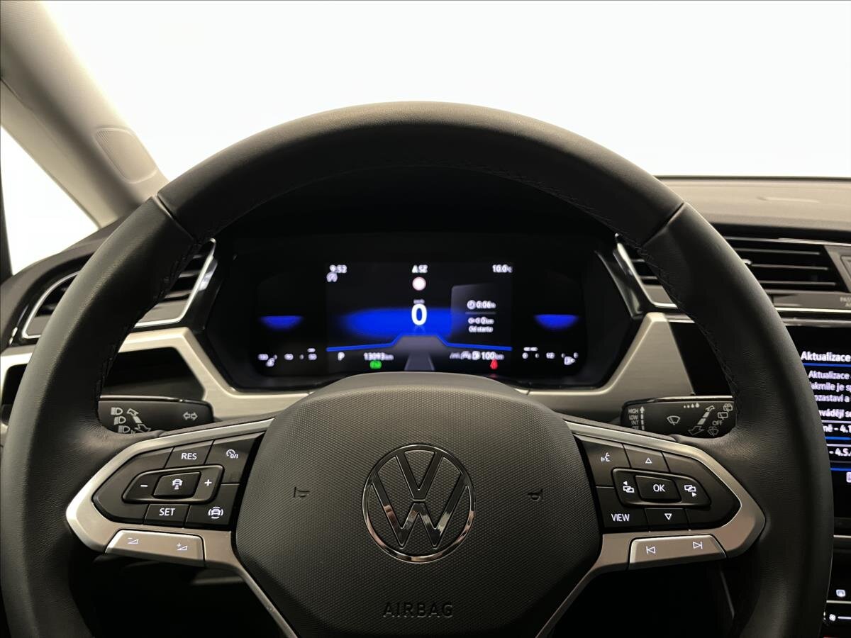 Volkswagen Touran MPV 1,5 l 110 kw
