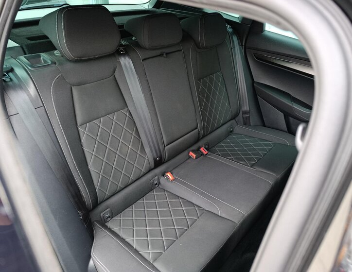 Škoda Karoq SUV / Terénní 1,5 l 110 kw