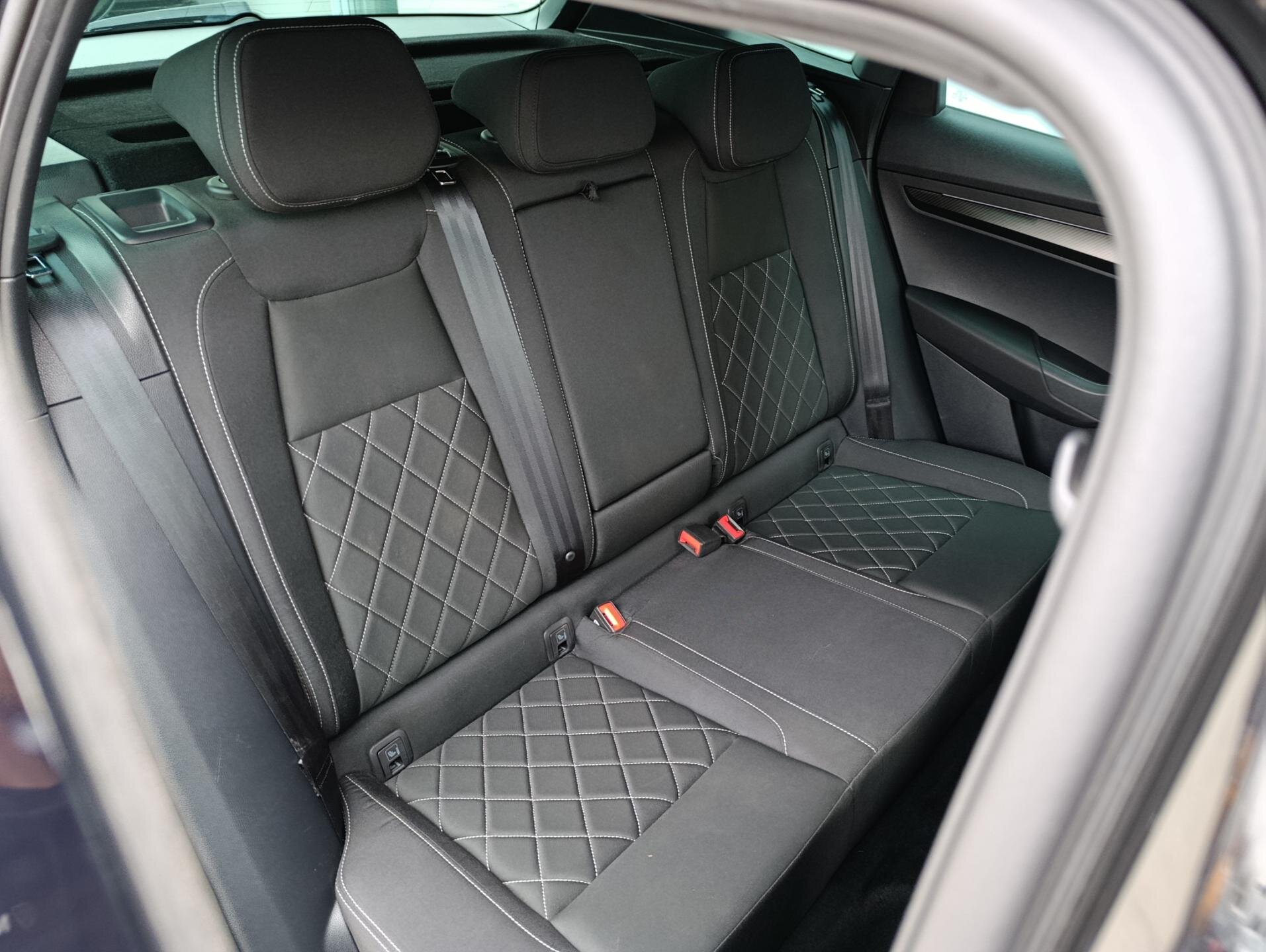 Škoda Karoq SUV / Terénní 1,5 l 110 kw