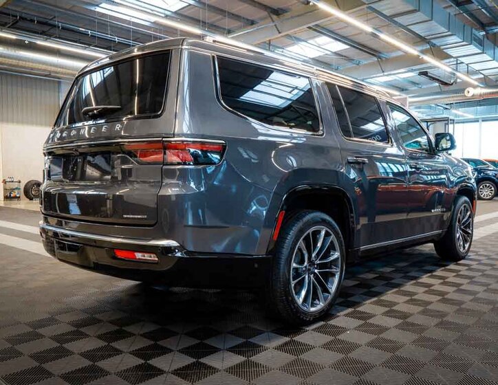 Jeep Wagoneer SUV 5,7 l 292 kw