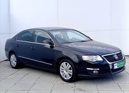 Volkswagen Passat Sedan / Limuzína 2,0 l 103 kw