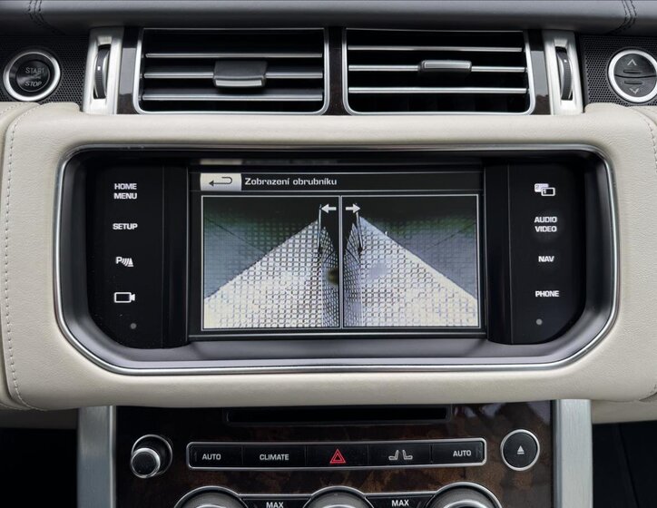 Land Rover Range Rover SUV 4,4 l 250 kw