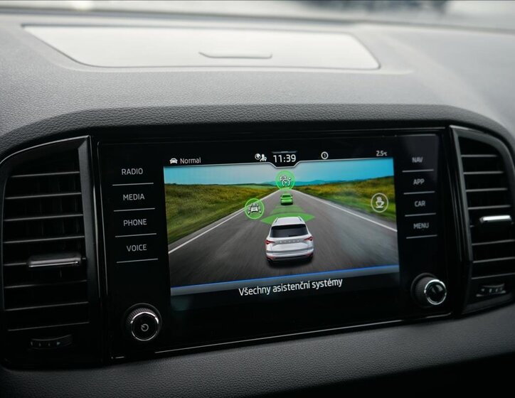 Škoda Karoq SUV / Terénní 1,5 l 110 kw