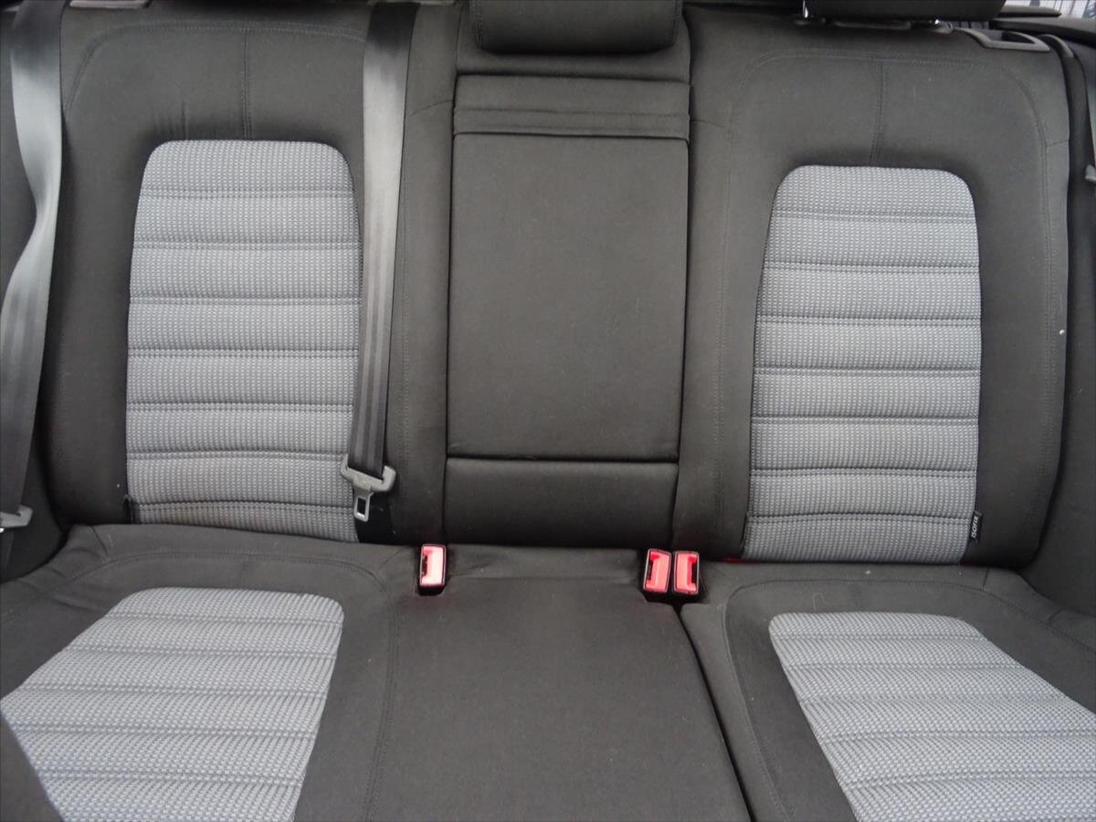 Volkswagen Passat Kombi 2,0 l 155 kw