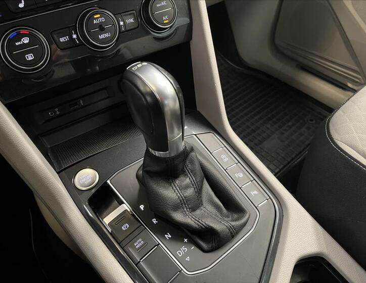 Volkswagen Tiguan 16