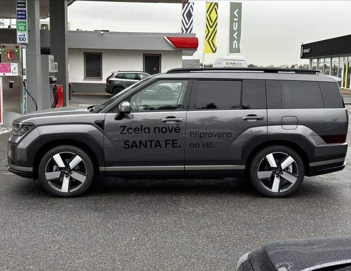 Hyundai Santa Fe SUV / Terénní 1,6 l 117 kw