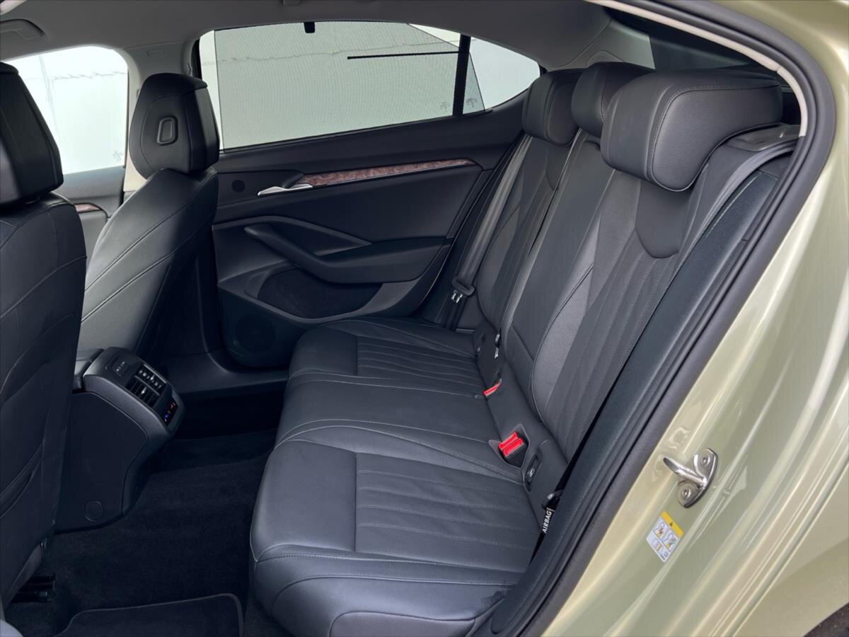 Škoda Superb Liftback 2,0 l 110 kw