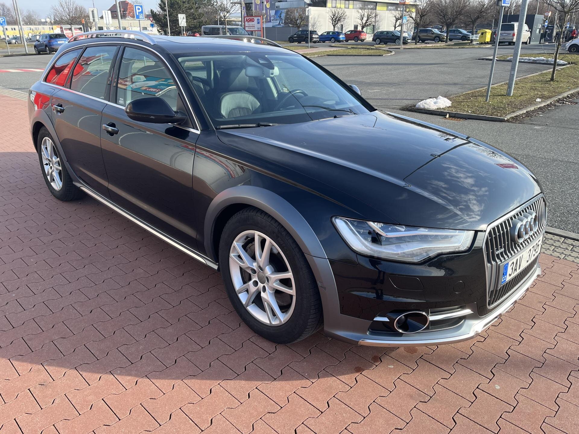 Audi A6 Allroad Kombi 3,0 l 230 kw