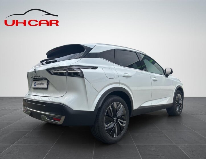 Nissan Qashqai SUV / Terénní 1,3 l 116 kw