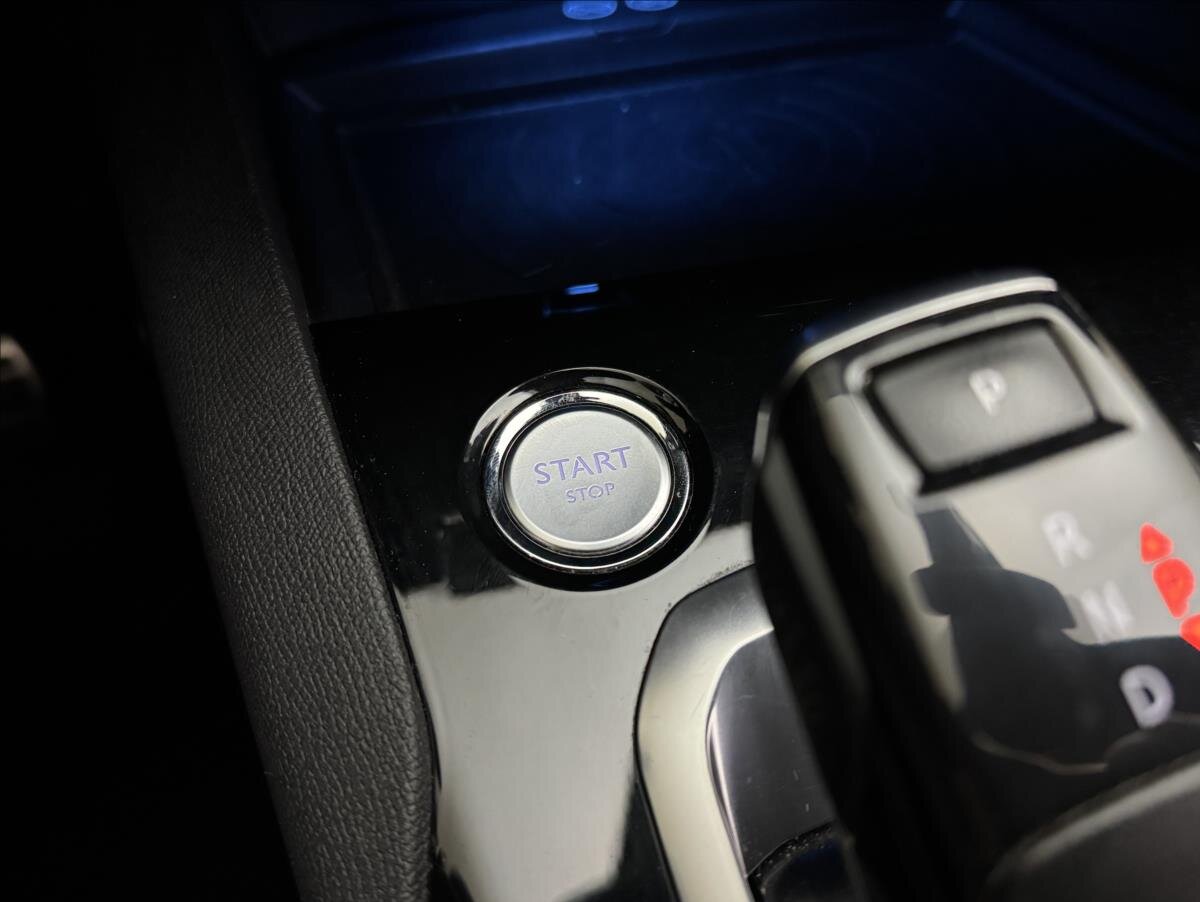 Peugeot 5008 SUV / Terénní 2,0 l 133 kw