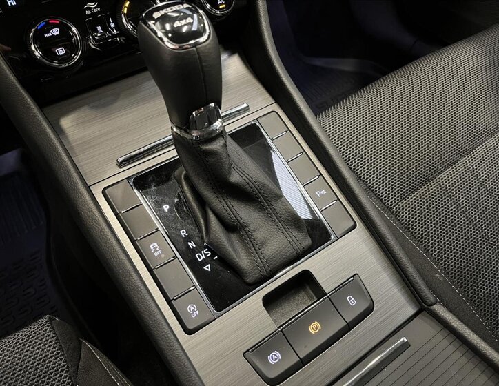 Škoda Superb Liftback 2,0 l 206 kw