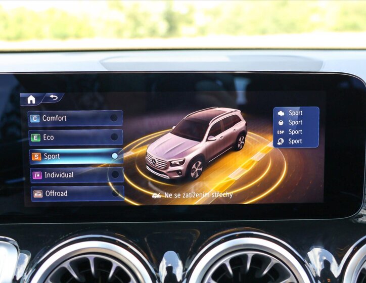 Mercedes-Benz GLB SUV / Terénní 2,0 l 110 kw