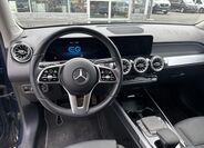 Mercedes-Benz EQB 10
