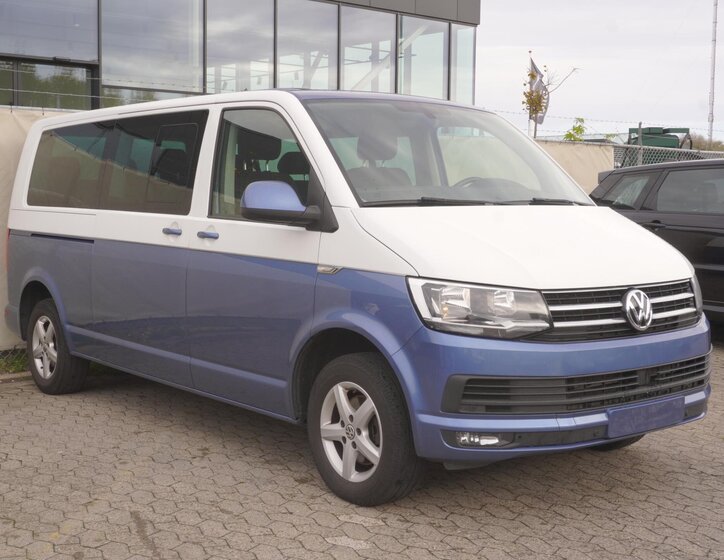 Volkswagen Caravelle 1